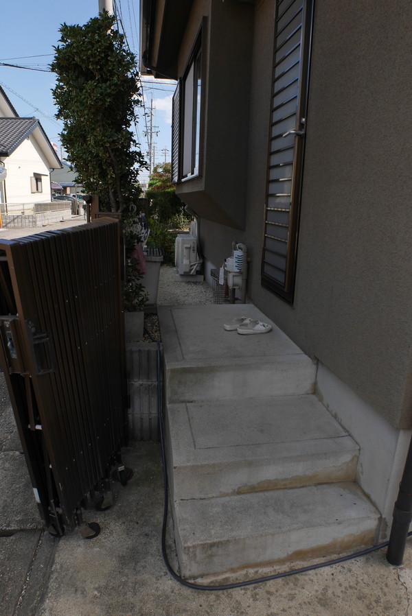 介護保険　屋外手すりの取り付け